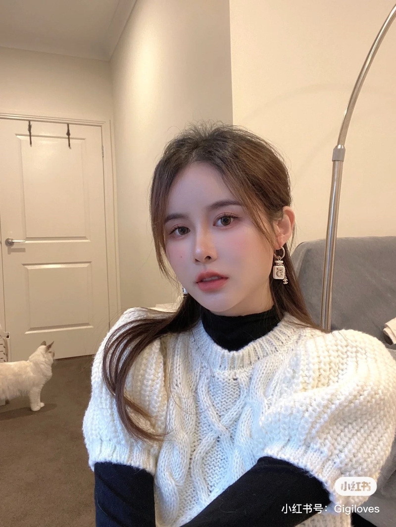 Ch**el earrings